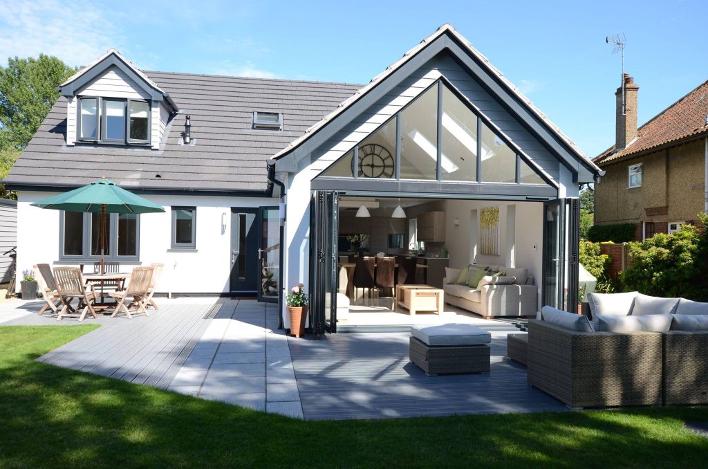 7 Ways To Create The Perfect Outdoor Living Space | Bespoke ...